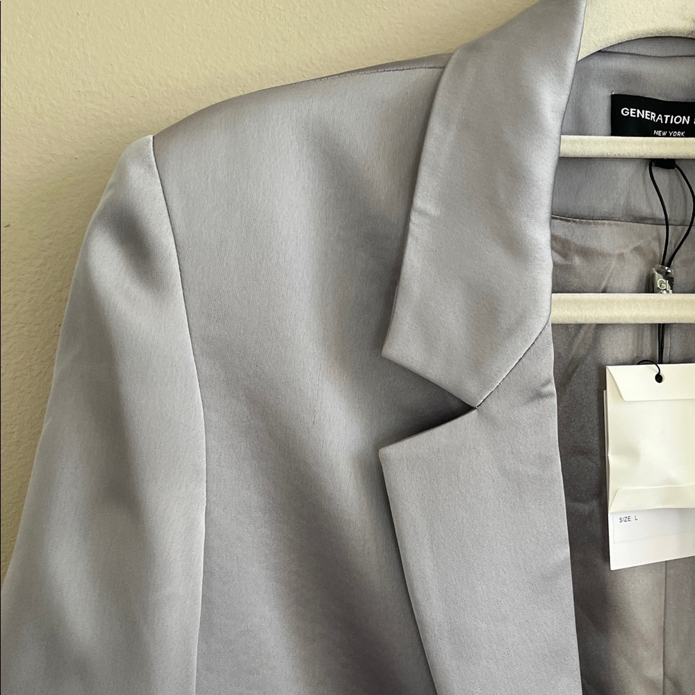 Generation Love Madison satin ruched sleeve blazer size large platinum grey - Picture 8 of 16